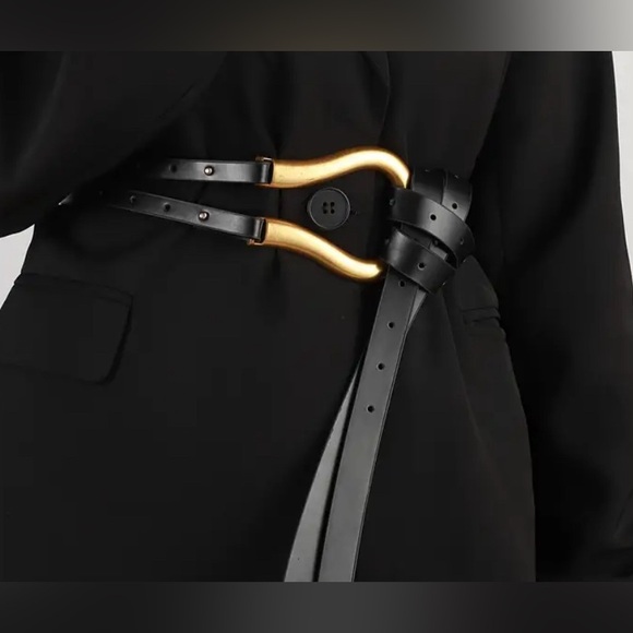 Accessories - PU Black Leather Belt w/ Gold Horseshoe Buckle -Adjustable( NWT)